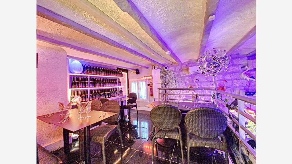Vente restaurant zone piétonne Le Grau du Roi 