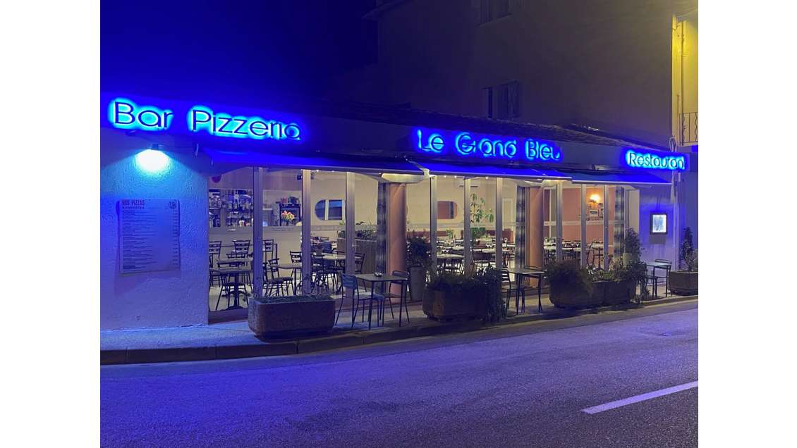 Cède restaurant pizzeria et bar lic IV au Lavandou