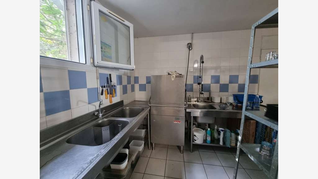 Restaurant + logement à vendre le Poiré sur Vie