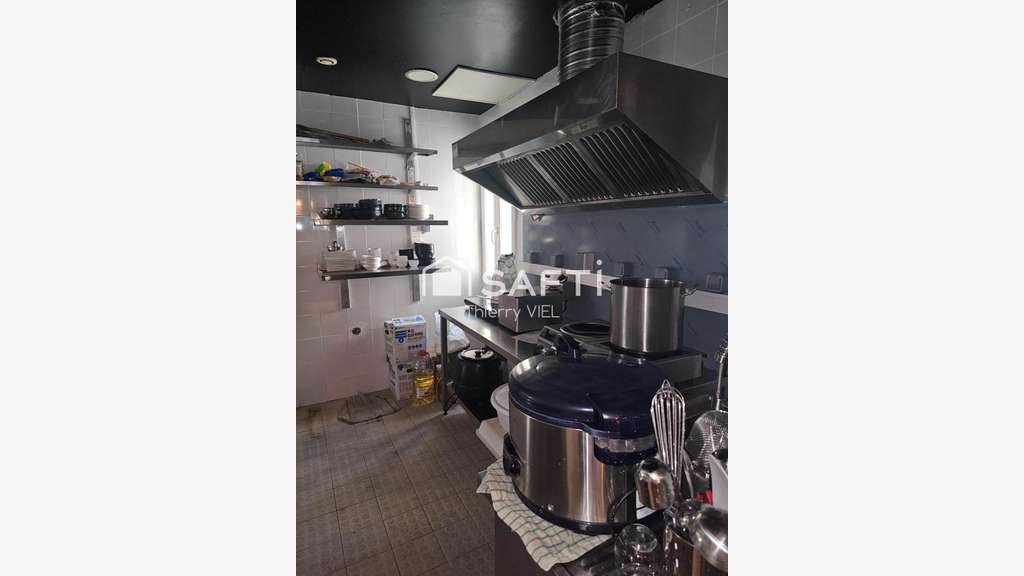 A vendre FDC restaurant rénové et équipé Le Raincy