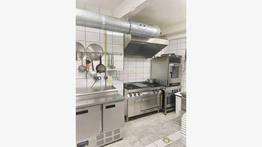 Vente restaurant clé en main Empl N°1 à Lectoure