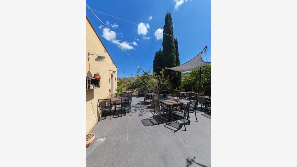 FDC restaurant avec terrasse à vendre à Leucate