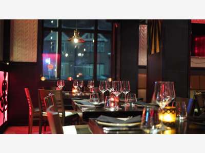 AV restaurant licence 4 en angle quartier bureaux