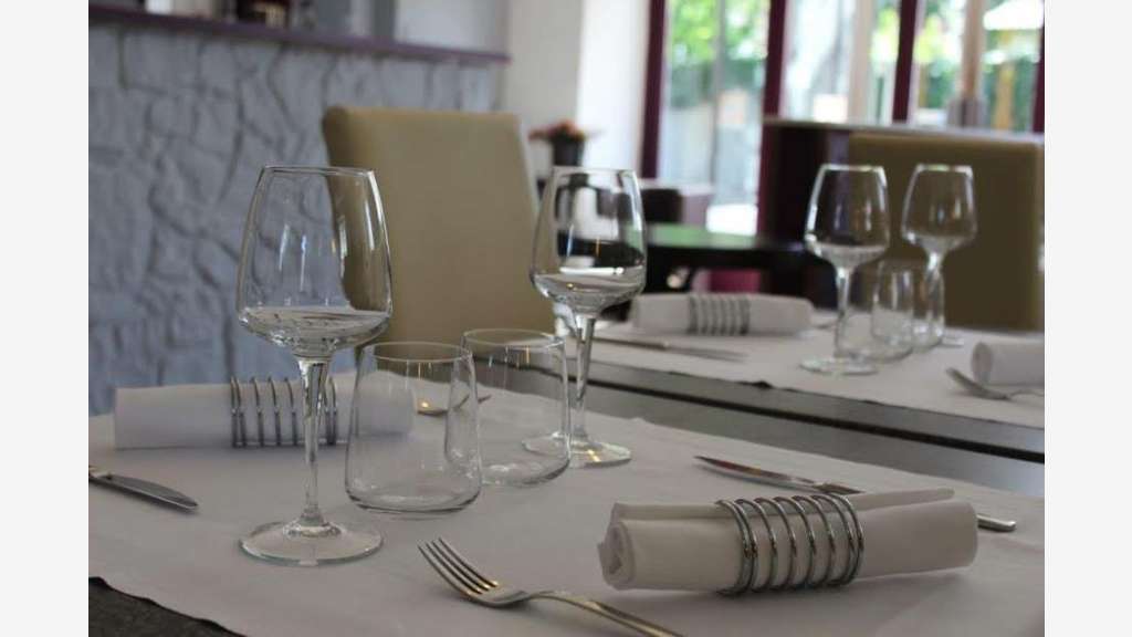 Vente belle auberge restaurant murs et FDC - 44