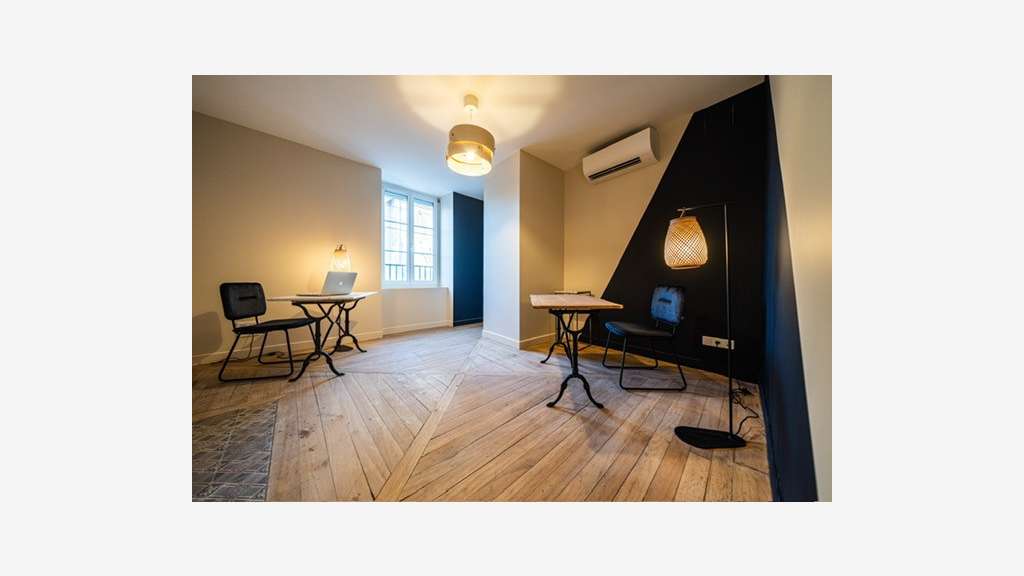 Vente restaurant du midi en centre village Loiret