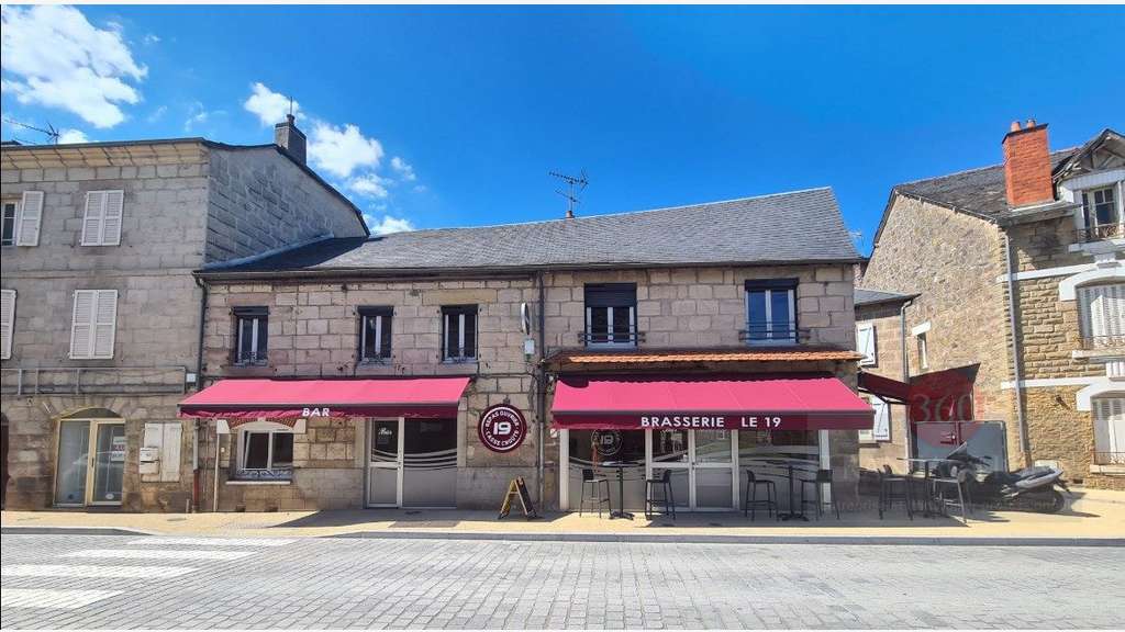 A murs et FDC brasserie + appart 65m² à Malemort