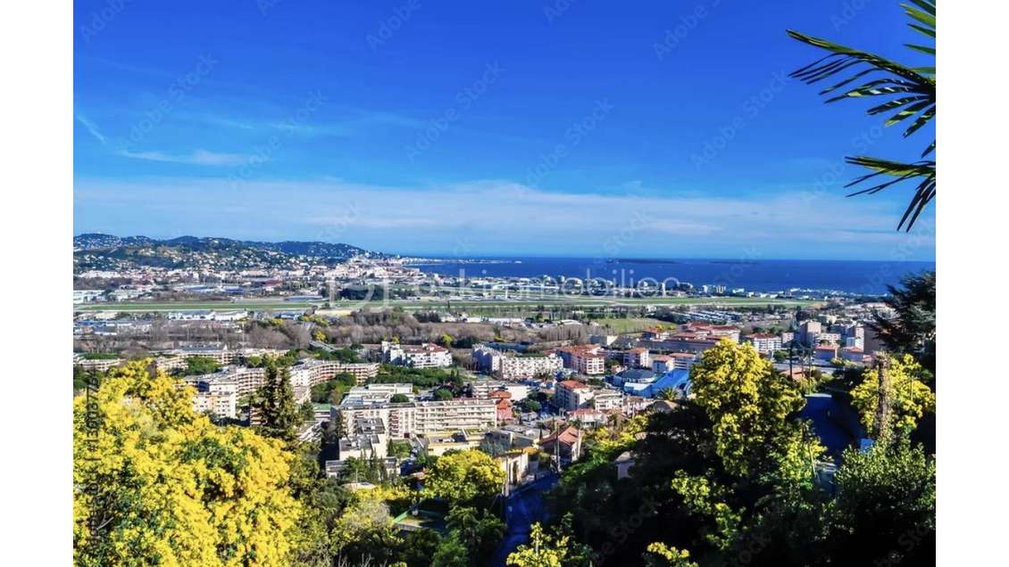 Cède restaurant avec terrasse intérieure Mandelieu