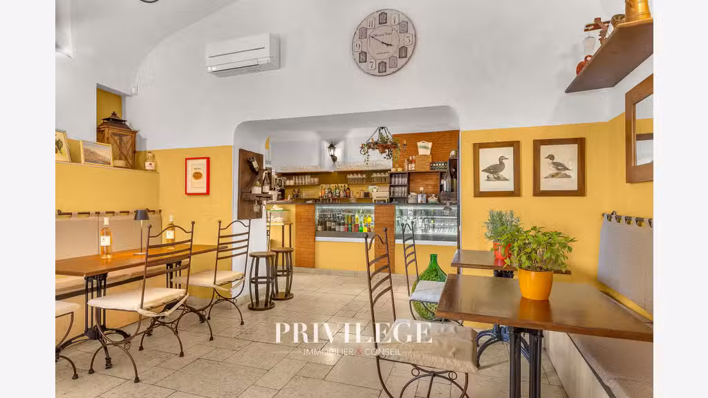 Vente restaurant bar à vin de charme à Menton