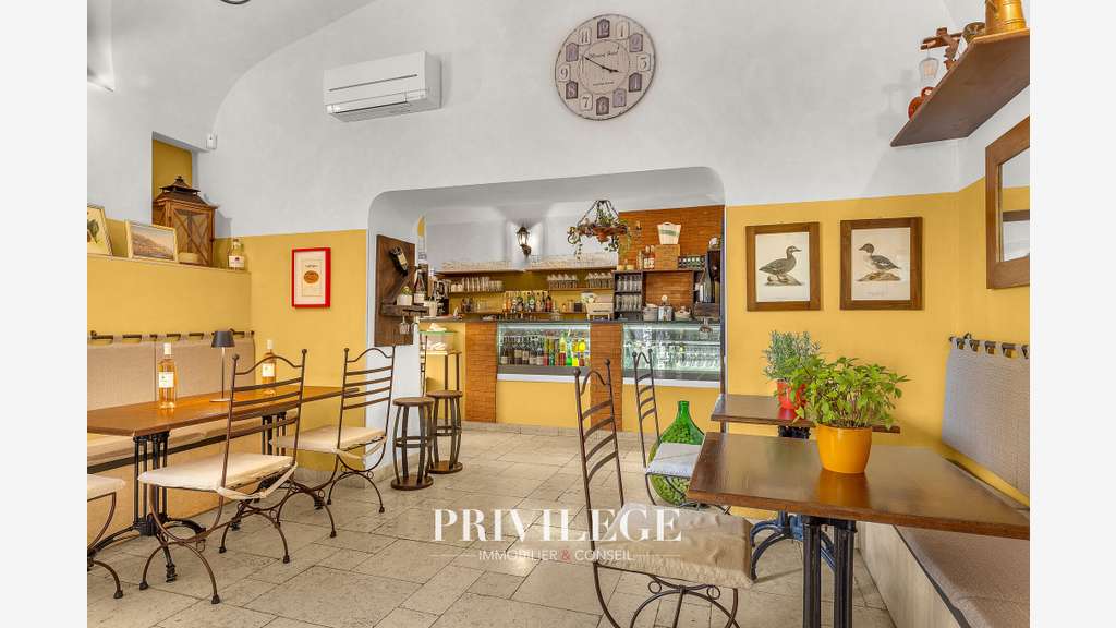 Vente restaurant bar à vin de charme à Menton