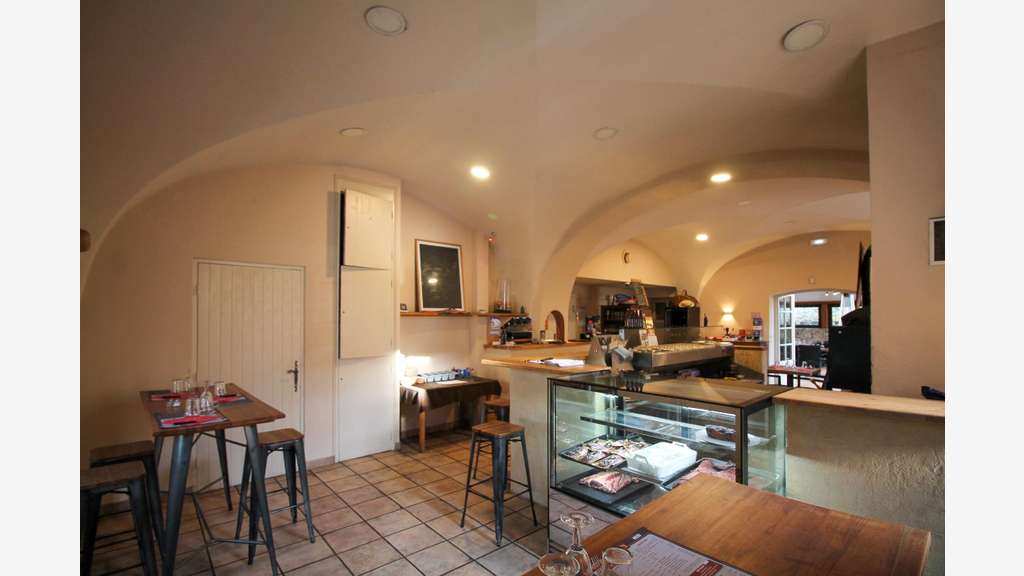 Vente restaurant bel empl à Montbrun-les-bains