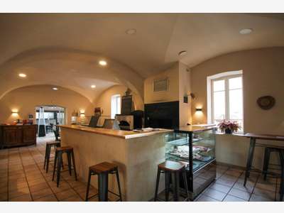 Vente restaurant bel empl à Montbrun-les-bains