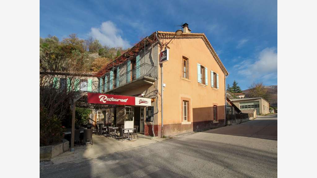 Vente restaurant bel empl à Montbrun-les-bains