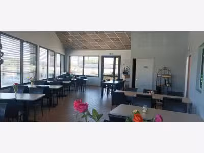 RESTAURANT REFAIT A NEUF A SAISIR.