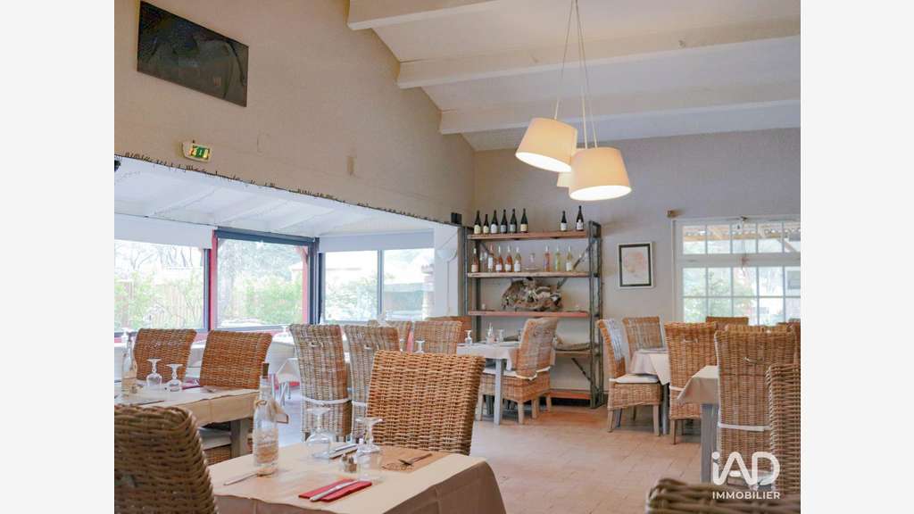 Restaurant à Mornas