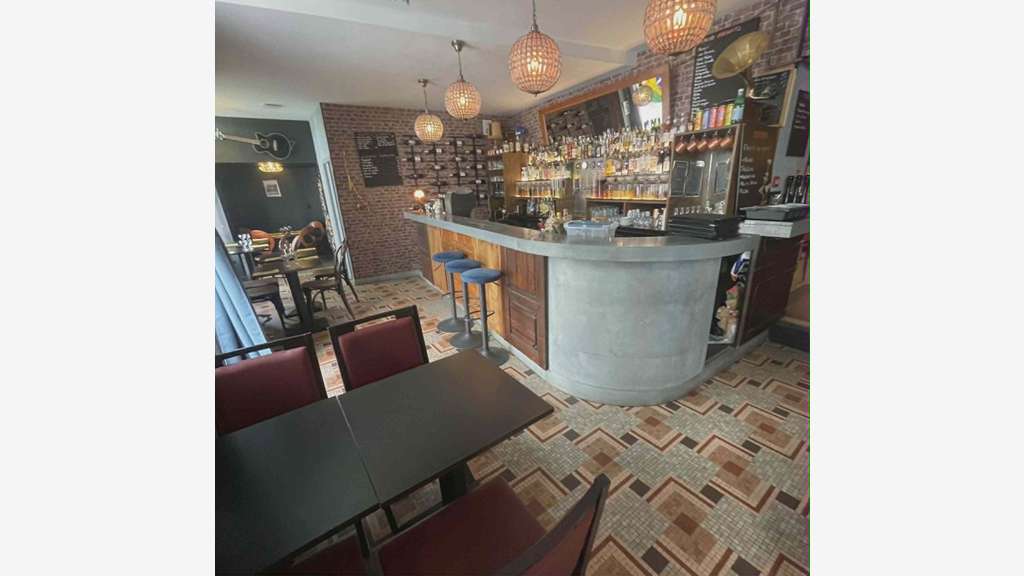 Bar restaurant à vendre en centre ville du 44