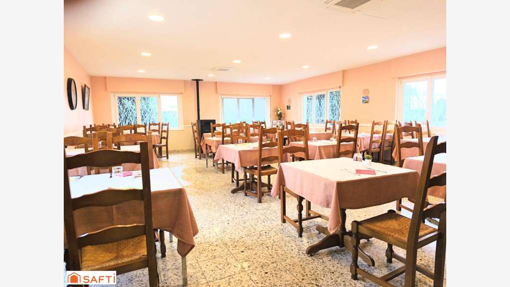 Cède superbe restaurant avec belle terrasse Vosges