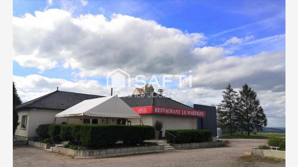 Cède superbe restaurant avec belle terrasse Vosges