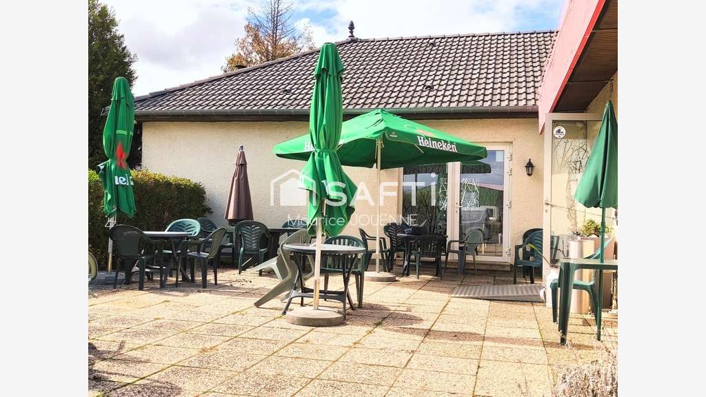 Cède superbe restaurant avec belle terrasse Vosges