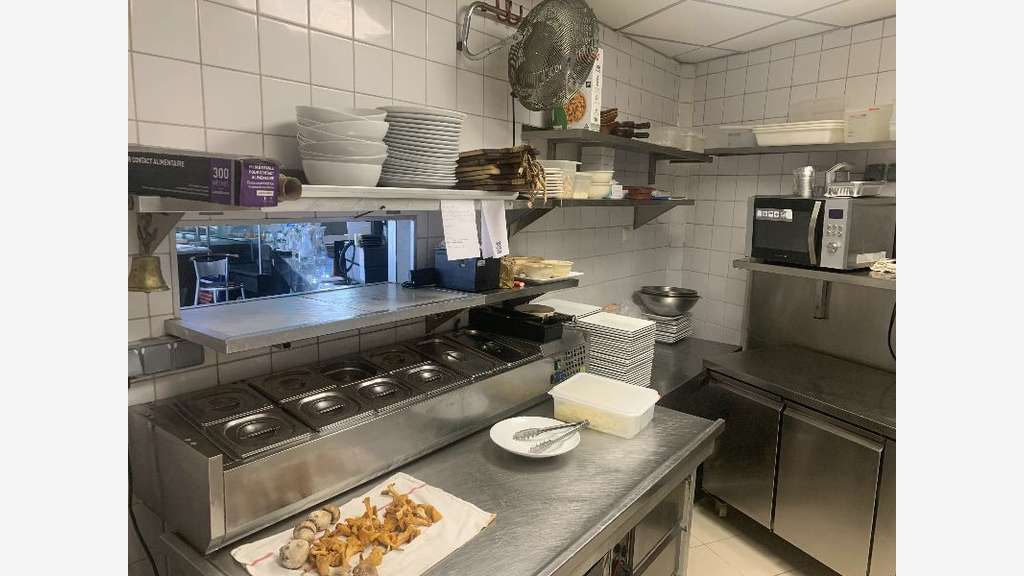 Vente restaurant bar licence IV à Nice République