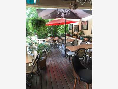 Vente restaurant de charme fort potentiel à Nîmes