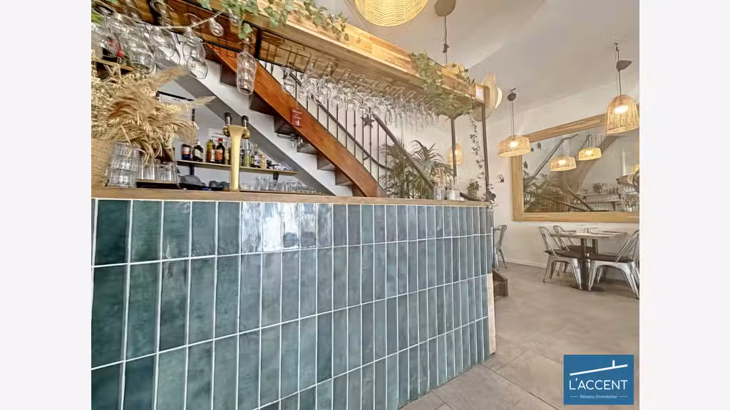 Vente superbe restaurant rue passante de Nîmes