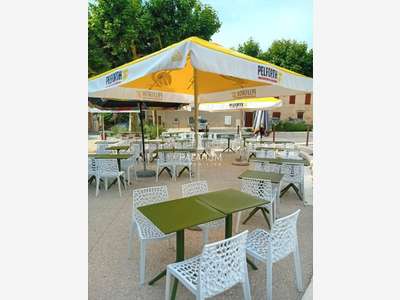 Bar restaurant à vendre en Provence à Ongles