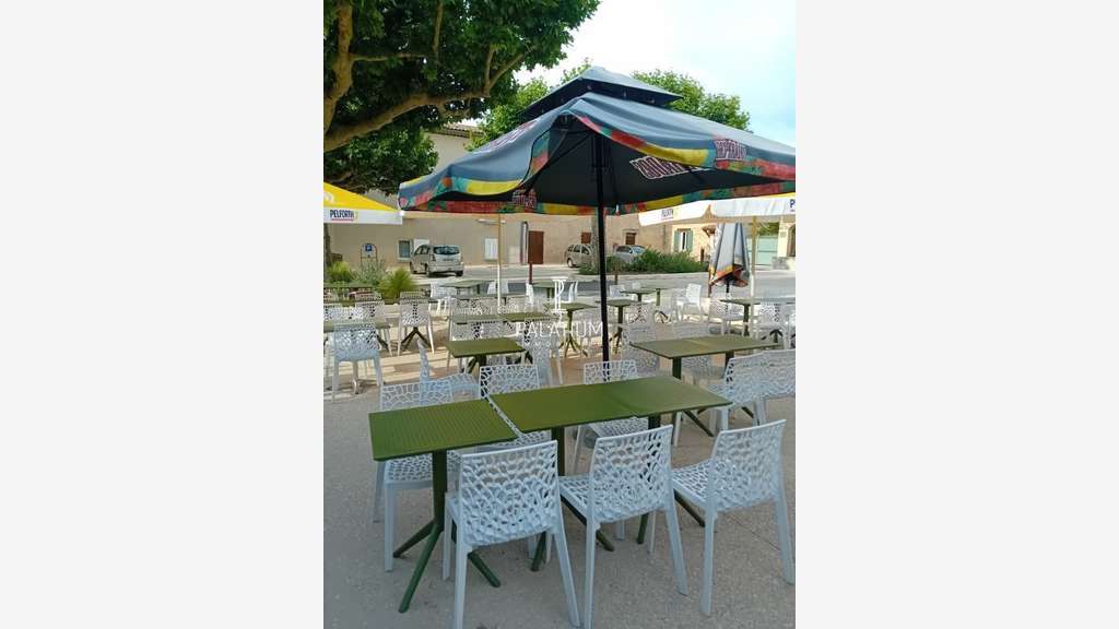 Bar restaurant à vendre en Provence à Ongles