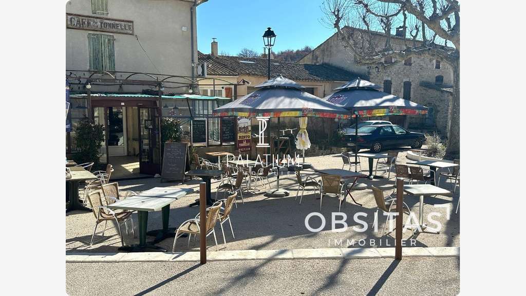 Bar restaurant à vendre en Provence à Ongles