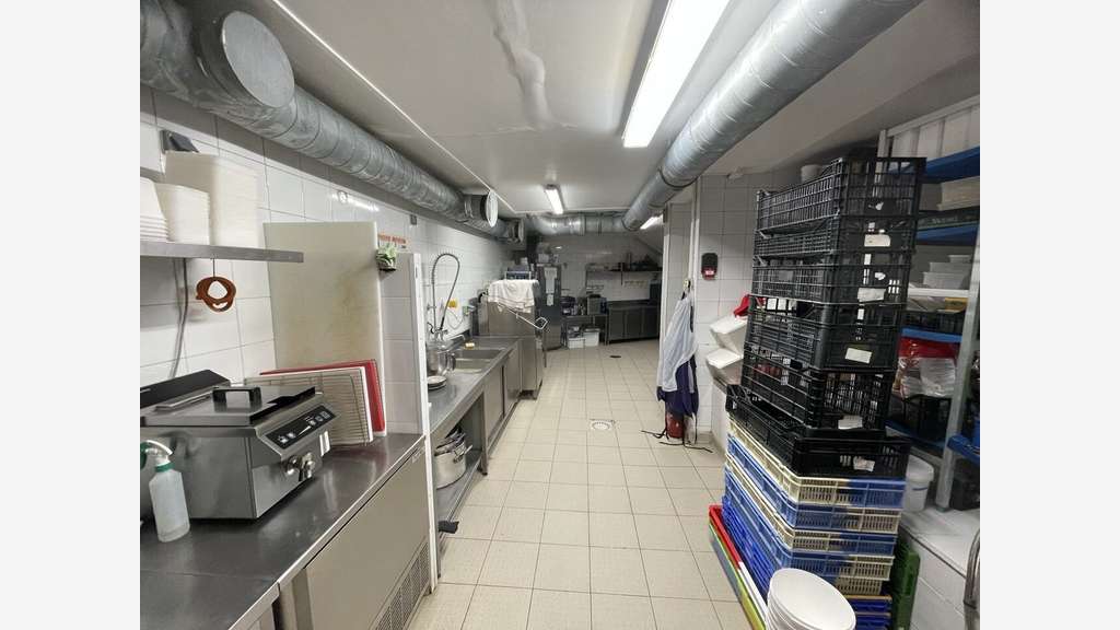 Vente 60 couverts + 16 couverts en terrasse 75010