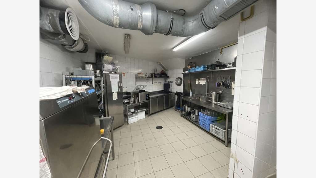 Vente 60 couverts + 16 couverts en terrasse 75010