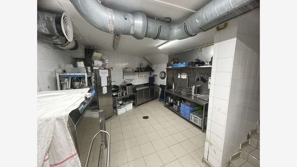 Vente 60 couverts + 16 couverts en terrasse 75010