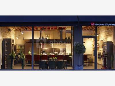 AV fonds de commerce traiteur 160m² à Paris 75012