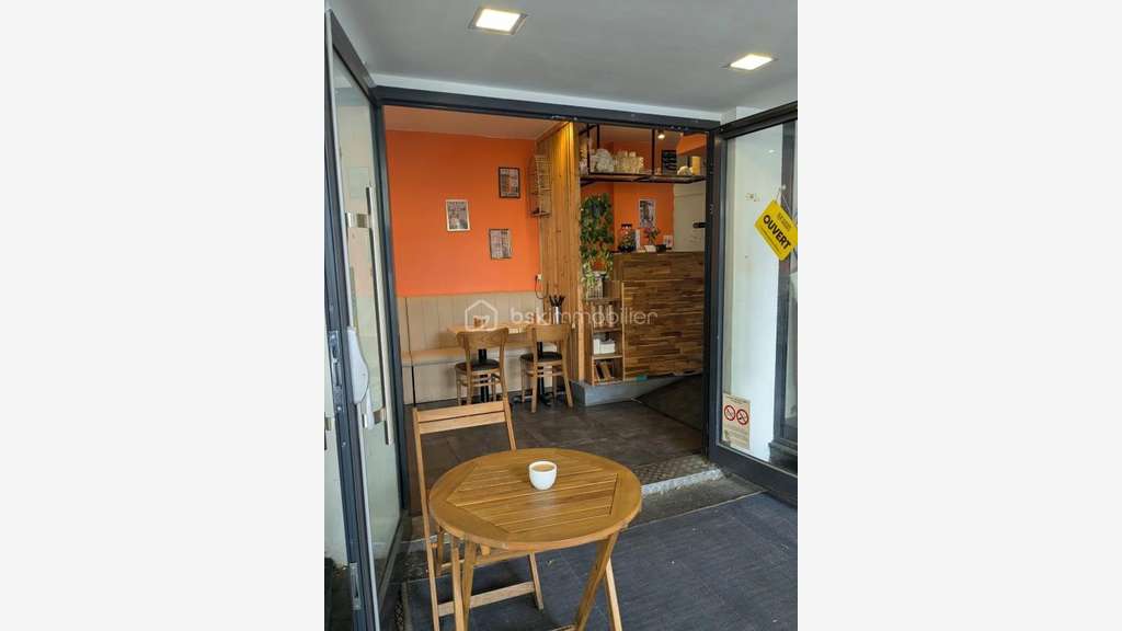 Vente petit restaurant avec terrasse à Paris 75003