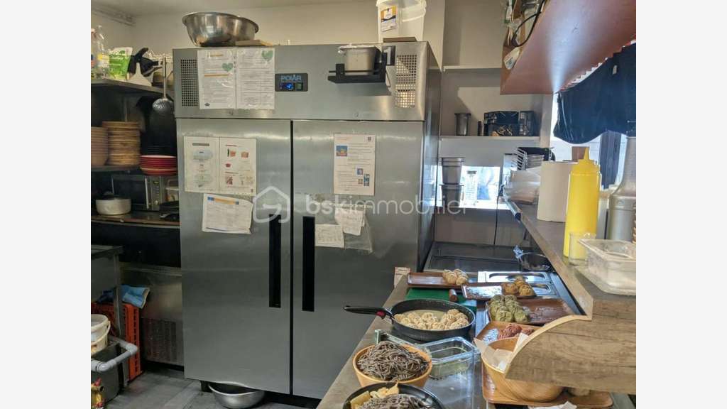 Vente petit restaurant avec terrasse à Paris 75003