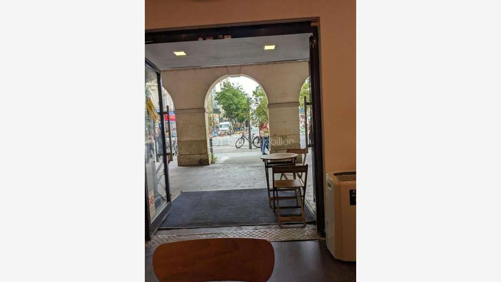 Vente petit restaurant avec terrasse à Paris 75003
