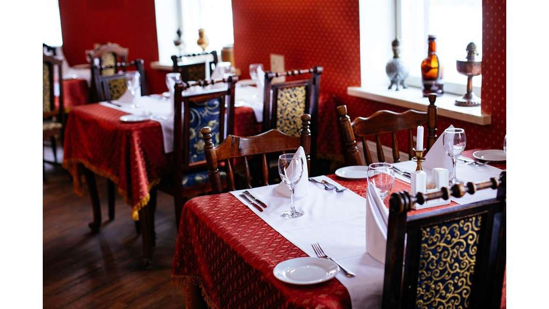 A vendre restaurant à moderniser sur empl 1 bis