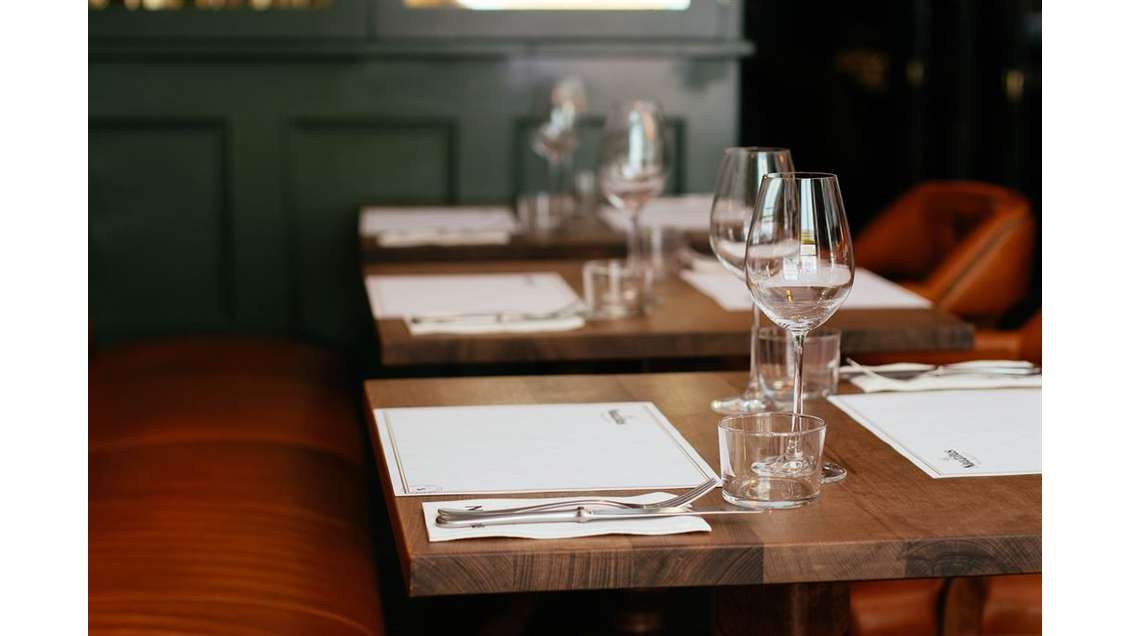 Restaurant de chef à vendre avec terrasse