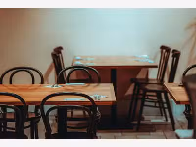AV restaurant axe piéton très passant Montparnasse