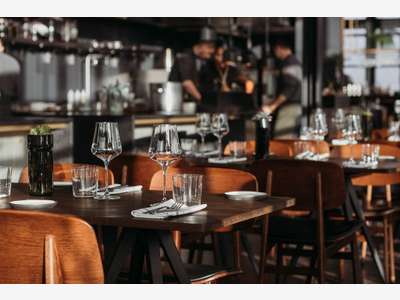 Bar brasserie restaurant