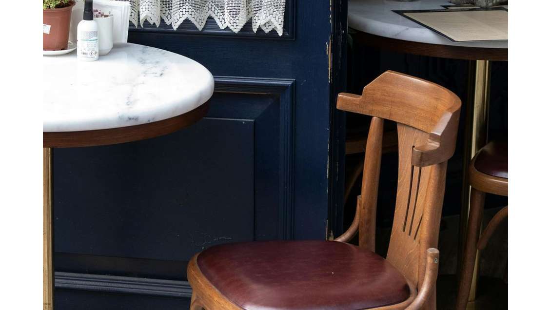 Bar brasserie restaurant