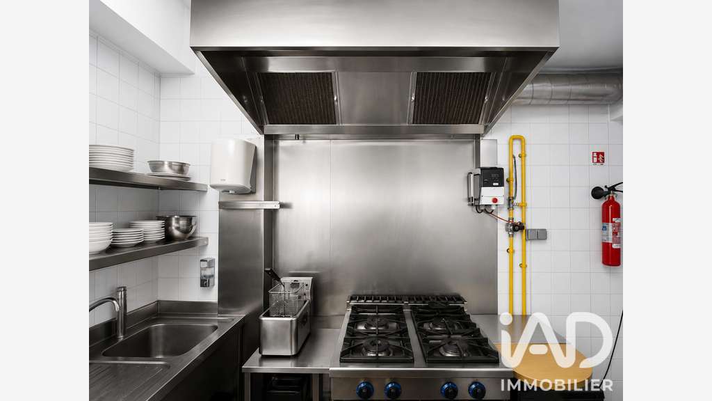 Vente restaurant avec logement à Paris 75018