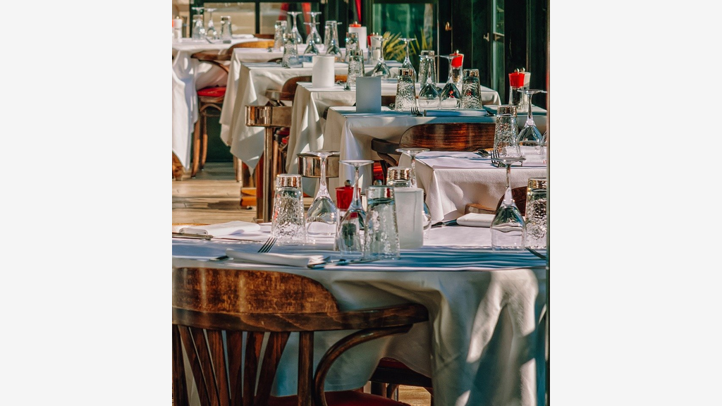 AV restaurant emblématique licence 4 à Paris