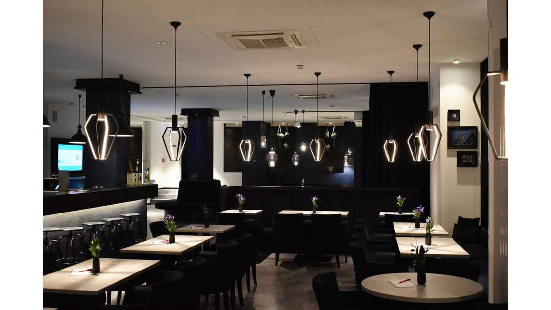 Cède restaurant avec extraction à Paris Bas Marais