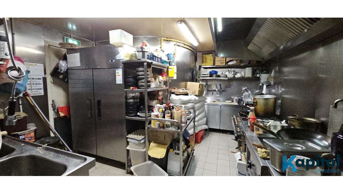 Vente beau restaurant Paris 75011 sortie de métro