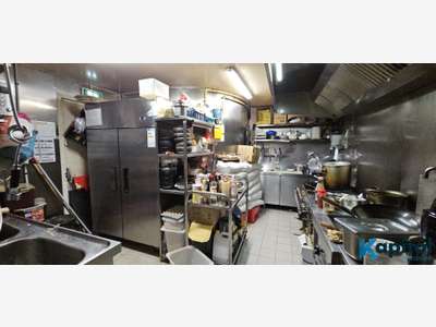 Vente beau restaurant Paris 75011 sortie de métro