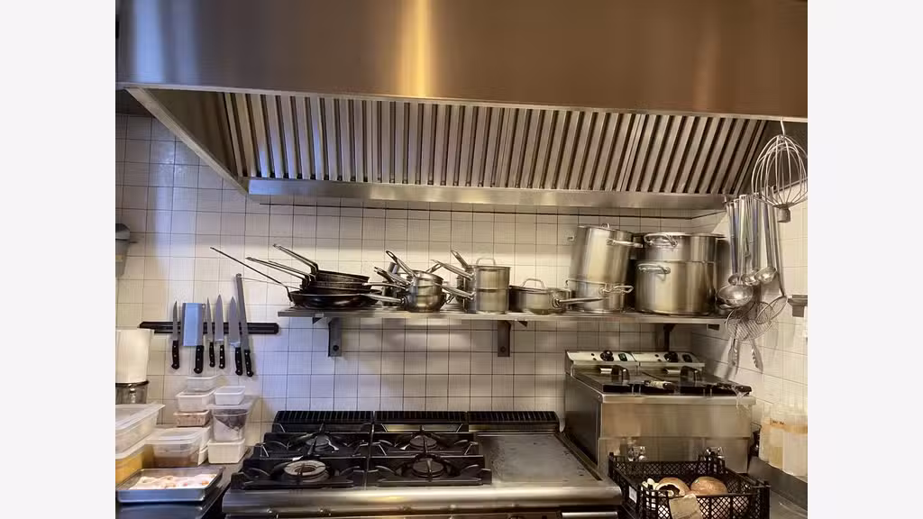 AV restaurant avec extraction à Ménilmontant 75020