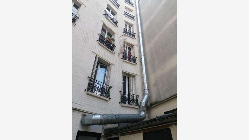 Vente bar restaurant 44 couverts 75020 St-Fargeau