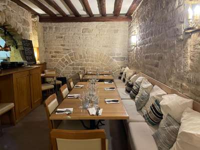 AV restaurant d'angle 100m² 50 places Paris 75013