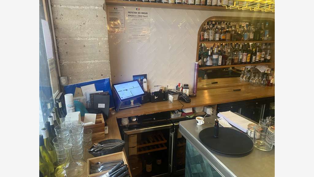 Bar brasserie  à vendre Paris 75011 quartier animé