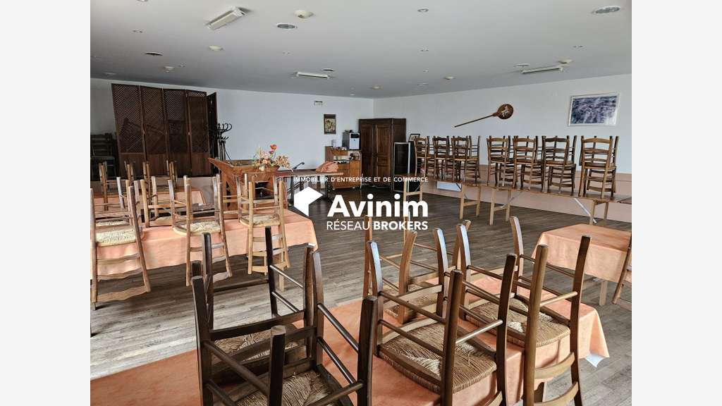 Vente restaurant bar avec licence IV à Pirajoux